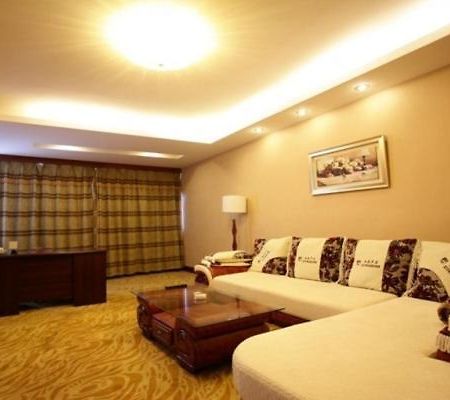 Everbright Hotel Νταλιάν Δωμάτιο φωτογραφία